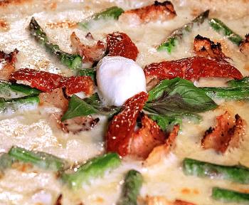 8 pizza